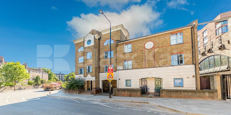 			2 BED 2 BATH NY CAMDEN MARKET!, 2 Bedroom, 1 bath, 1 reception Flat			 Castlehaven Road, CAMDEN